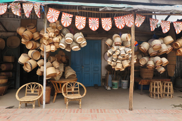 Tienda de productos de bambú. Luang Prabang, Laos